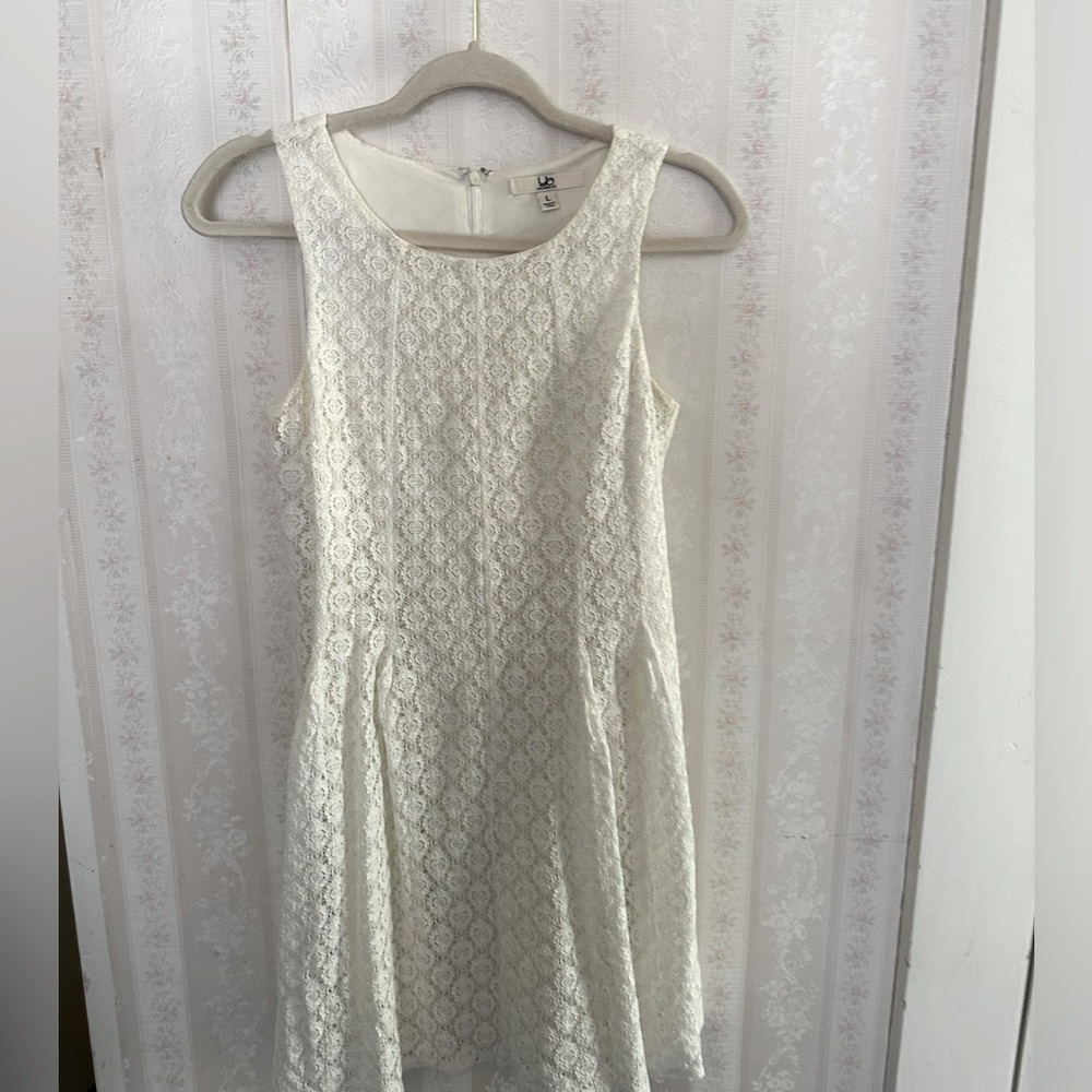 Off-white A-line dress